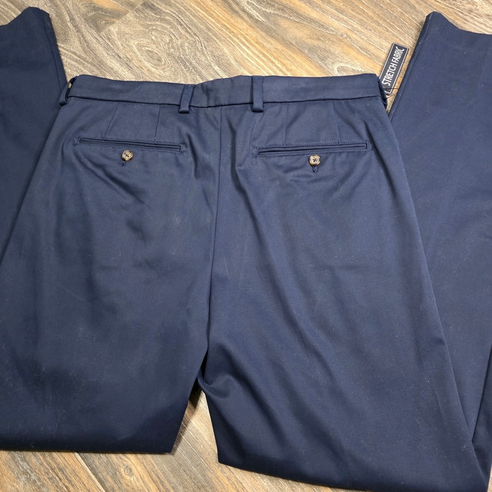 Roundtree & Yorke Inno-Flex Mens 36x34 Navy Blue Pleated Straight Fit Pants NWT - Picture 4 of 7